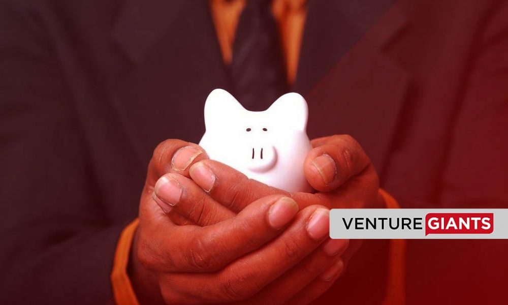 WHEN should an entrepreneur start looking for investors